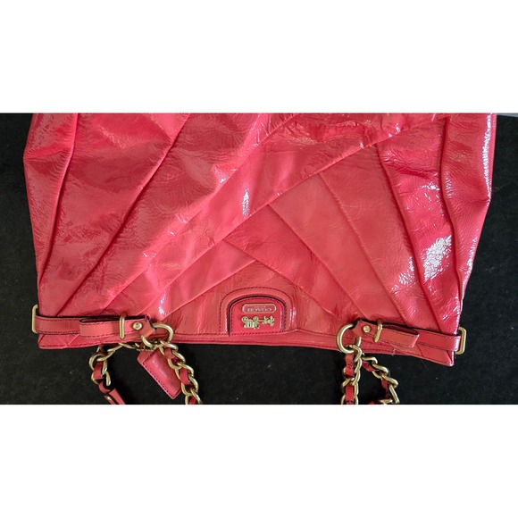 Coach Coral‎ Pink Patent Leather Shoulder Bag w/ Chain Strap - Picture 4 of 16